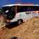 Ônibus com 36 pessoas sai da pista e bate em barranco no interior de Minas