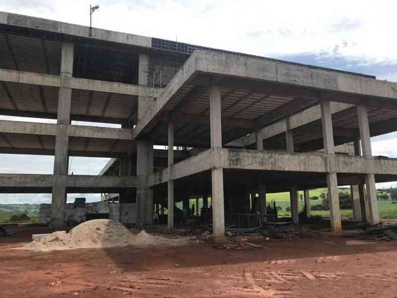 Estrutura que vai se transformar no campus da Universidade Federal de Uberlndia (UFU) em Patos de Minas