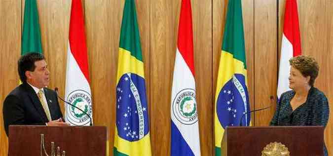No encontro de hoje, os dois mandatrios voltaram a discutir, entre outros temas, o retorno do Paraguai ao Mercosul(foto: Roberto Stuckert Filho/PR)