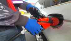 Postos de BH reclamam de dificuldade em comprar gasolina