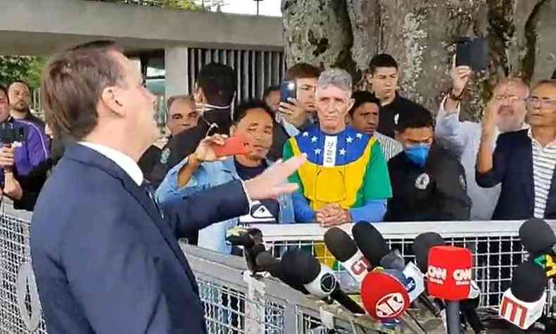Bolsonaro repreendeu apoiador que pedia fechamento de STF e Congresso(foto: Reproduo/Facebook Jair Messias Bolsonaro)