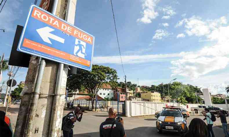 Placa mostra rota de fuga em Baro de Cocais(foto: Leandro Couri/EM/D.A Press - 25/03/2019)