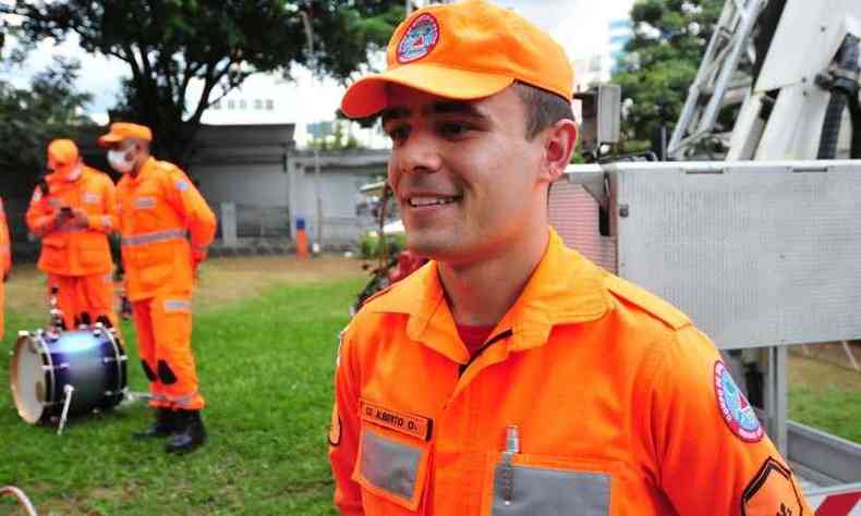 Soldado Gabriel Alberto, tecladista da banda dos bombeiros(foto: Gladyston Rodrigues/EM/ D.A Press)