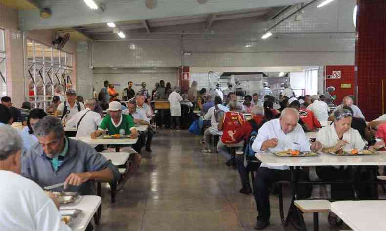 Com alta demanda, o restaurante da Regio Hospitalar passa a oferecer trs refeies. PBH projeta ampliar servio para fim de semana em unidade do Centro (foto: Paulo Filgueiras/EM/DA Press)