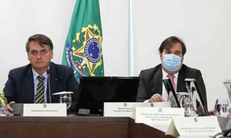 Jair Bolsonaro e Rodrigo Maia na reunio desta quinta-feira (21)(foto: Marcos Corra/PR)