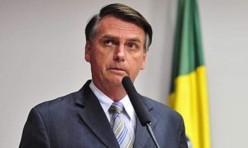 Bolsonaro afirma que a MP deverá ser editada para definir novas regras para o contrato Verde Amarelo durante a crise (foto: Reprodução Wikipedia ) Bolsonaro afirma que a MP deverá ser editada para definir novas regras para o contrato Verde Amarelo durante a crise (foto: Reprodução Wikipedia )