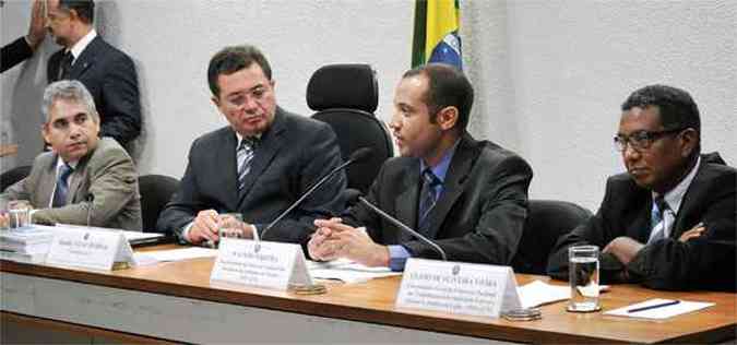 A pauta de votaes do plenrio - chamada de ordem do dia - comeou nesta tera-feira mais cedo do que de hbito para a gesto de Renan Calheiros (PMDB-AL)(foto: Geraldo Magela/Agncia Senado)