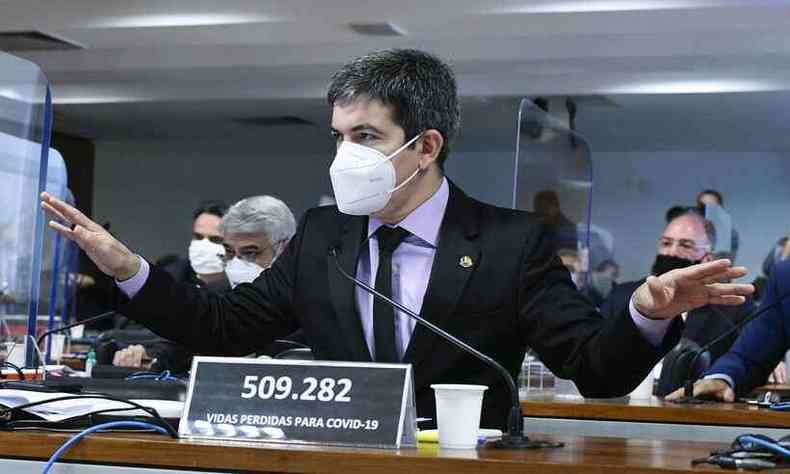 Senador pelo Amap, Randolfe  o vice-presidente da CPI da COVID-19(foto: Edilson Rodrigues/Agncia Senado)