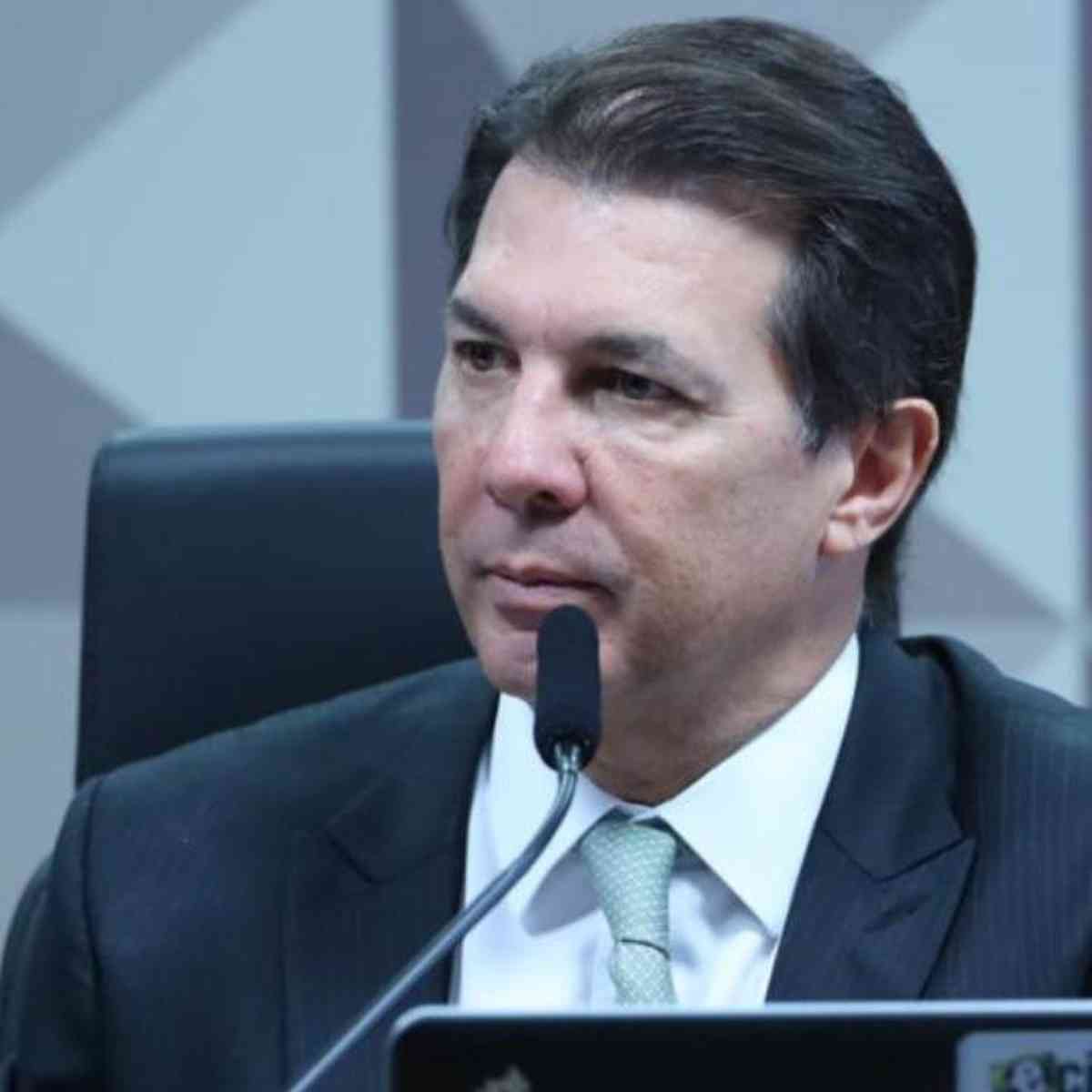 G. Dias devia ser o primeiro a depor na CPMI, Cletinho 