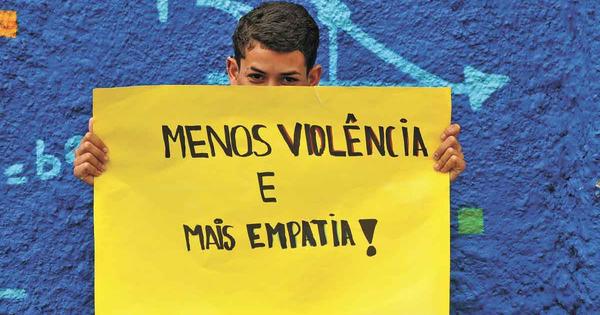 Violência nas escolas: professores de Minas pedem socorro  