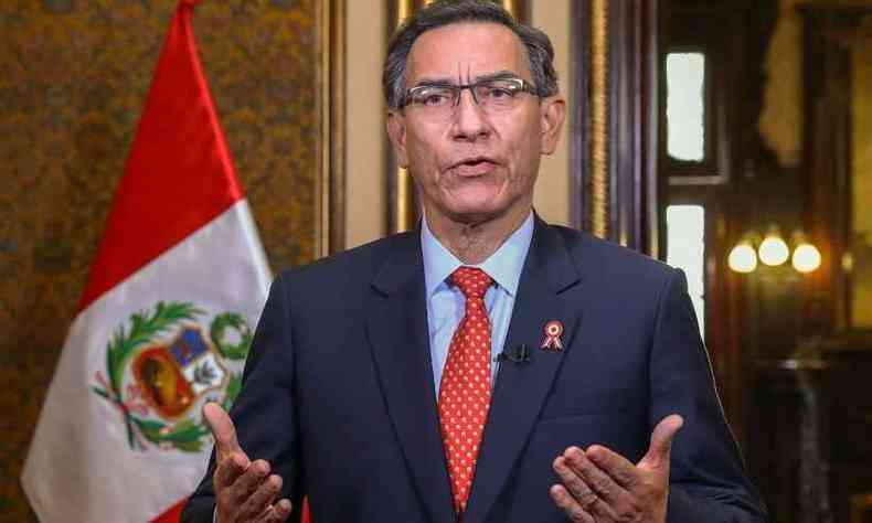 Presidente Martn Vizcarra pressionou parlamentares ao convocar referendo popular sobre imunidade dos polticos(foto: Andrs Valle / Peruvian Presidency / AFP)