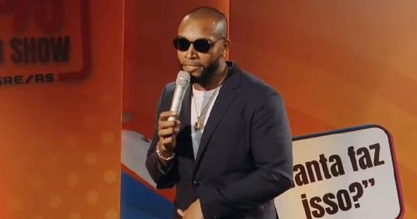 Nego Di faz stand-up com falas transfóbicas direcionadas a Linn da Quebrada - Estado de Minas