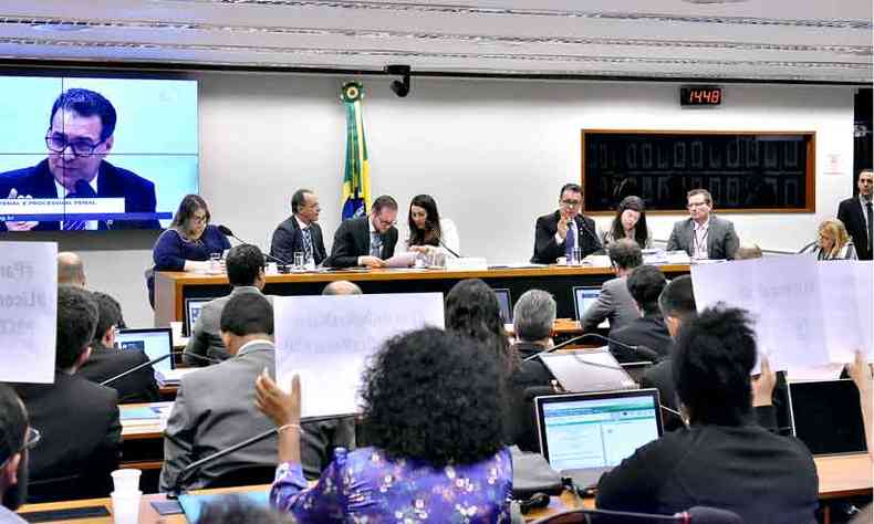 Grupo de trabalho da Cmara j derrubou vrias propostas do pacote anticrime do ministro Srgio Moro (foto: Reila Maria/Cmara dos Deputados)
