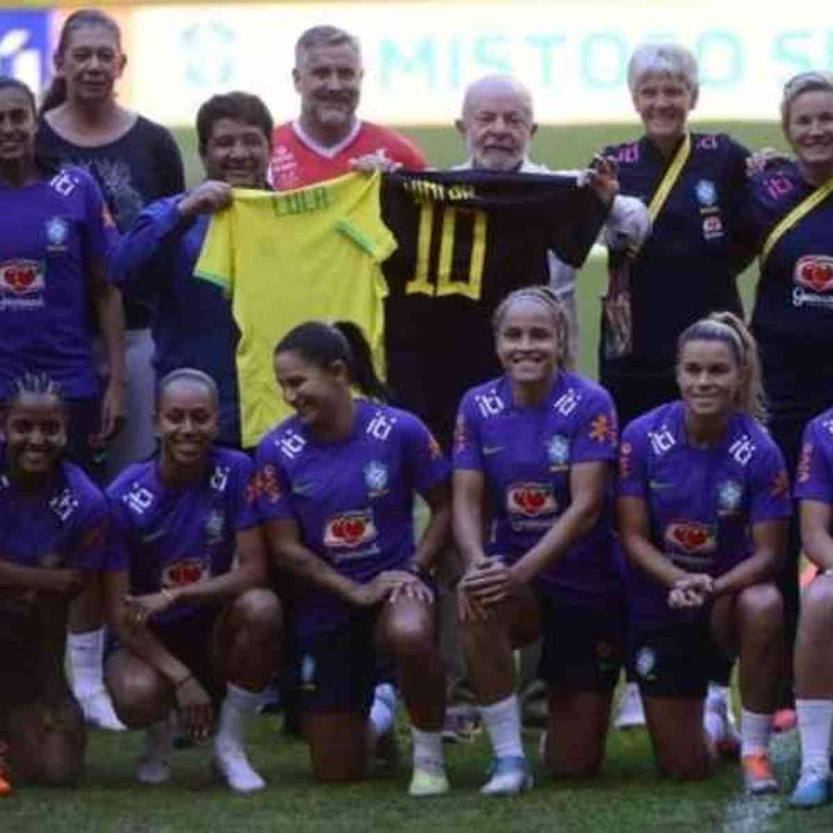 Futebol Feminino: Seleção brasileira termina 2023 fora do top 10