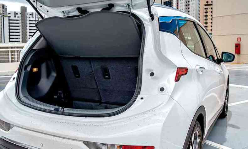 Porta-malas do Bolt tem volume declarado de 478 litros(foto: Jorge Lopes/EM/D.A Press)