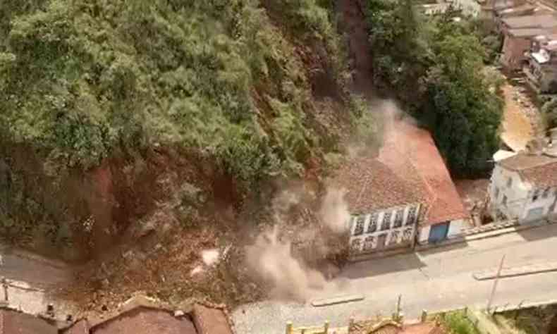 Vídeo mostra desabamento em Ouro Preto