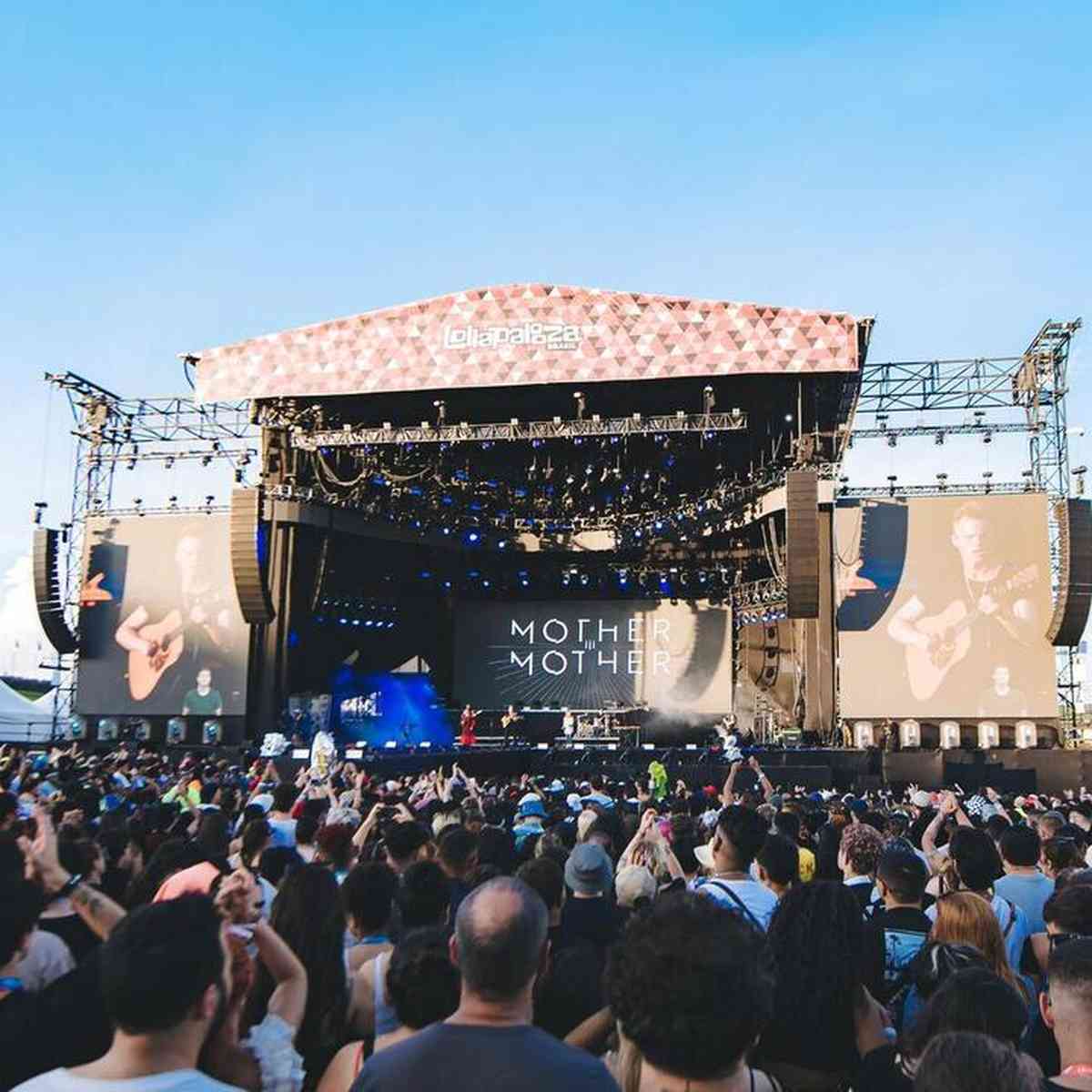 Lollapalooza Brasil bate recorde de público na 10ª edição; veja como foi -  Cultura - Estado de Minas
