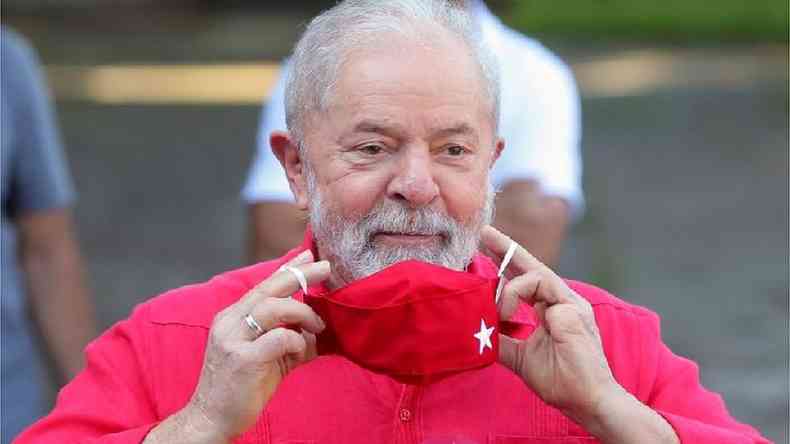 Para estudiosos de Brasil, deciso de Fachin define Lula e Bolsonaro como o segundo turno em 2022, e aponta para desgastes na democracia no pas(foto: Reuters)