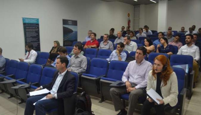 Representantes da Samarco e vários órgãos se reuniram no Ibama nesta quinta-feira(foto: Ibama/Divulgação) Representantes da Samarco e vários órgãos se reuniram no Ibama nesta quinta-feira(foto: Ibama/Divulgação)