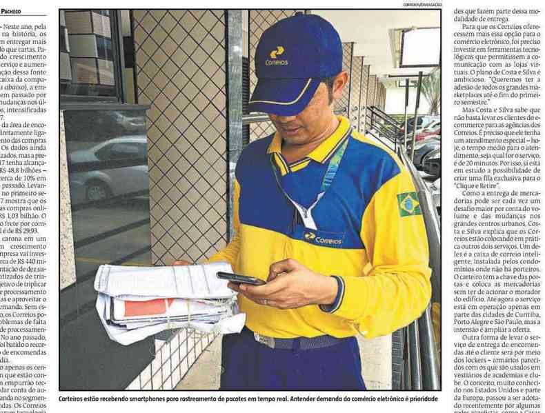 Os carteiros esto recebendo smartphones para rastrear pacotes em tempo real(foto: Correios / Divulgao)