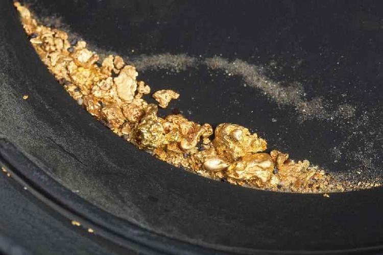 ouro achado em garimpo