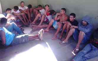 Todos foram detidos na manh desta segunda-feira(foto: Polcia Civil/Divulgao)