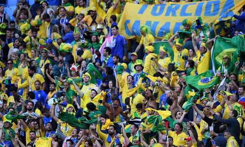 A estimativa  de que pelo menos 65 mil brasileiros estejam acompanhando o Mundial(foto: OLGA MALTSEVA)