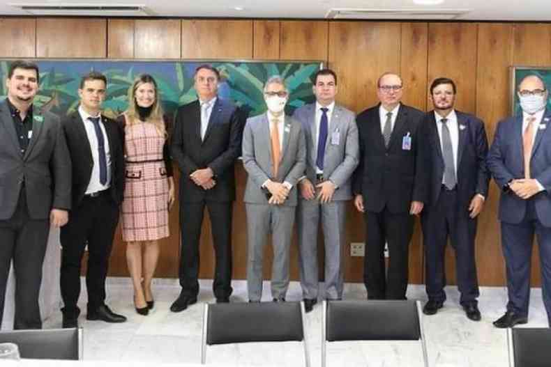 Bolsonaro, Zema e outros convidados participaram do encontro(foto: Reproduo/Instagram Fbio Ramalho)