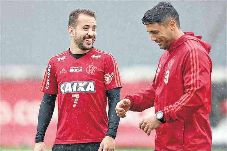 O armador verton Ribeiro  presena garantida no duelo contra o Grmio(foto: Gilvan de Souza/Flamengo)