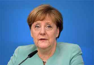 Para Merkel, at que um acordo seja definido, o Reino Unido continua sendo um membro pleno da UE.(foto: Germany OUT / AFP / dpa / Ralf Hirschberger )