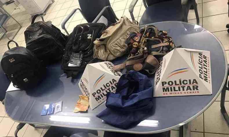 As vtimas que procuraram a polcia tiveram seus pertences devolvidos(foto: Divulgao/PMMG)