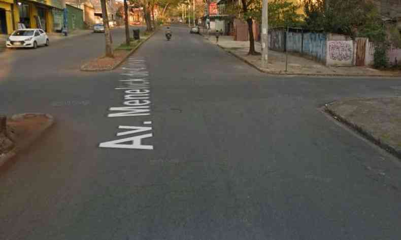 Fato aconteceu na Avenida Menelick Carvalho, no Bairro Flvio Marques Lisboa, no Barreiro(foto: Reproduo/Google Street View)