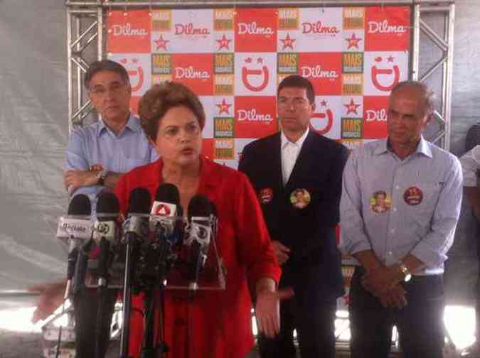 Dilma duarnte discurso aos empresrios, no Expominas, na manh desta quarta-feira(foto: Alexandre Guzanshe/EM/D.A Press)