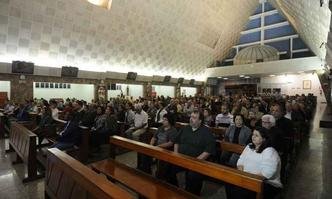 Atuação pessoal e profissional do jornalista e publicitário foi destacada pelos presentes, durante a missa(foto: Túlio Santos/E.M/D.A/Press) Atuação pessoal e profissional do jornalista e publicitário foi destacada pelos presentes, durante a missa(foto: Túlio Santos/E.M/D.A/Press)