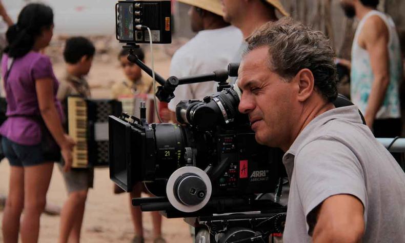 Breno Silveira deixa como marca o seu olhar para histórias cheias de humanidade e brasilidade, encantando grandes públicos(foto: Conspiração Filmes/divulgação) Cineasta Breno Silveira