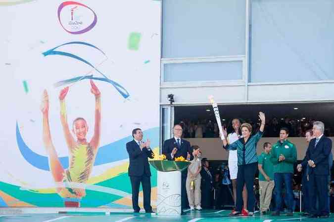 Presidente Dilma Rousseff durante cerimnia de acendimento da Tocha Olmpica Rio 2016 no Palcio do Planalto(foto: Roberto Stuckert Filho/PR)
