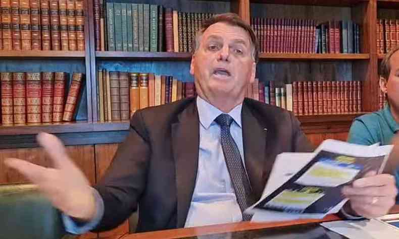 Presidente Jair Bolsonaro (sem partido) durante live desta quinta-feira (22/7)(foto: Reproduo/Youtube)