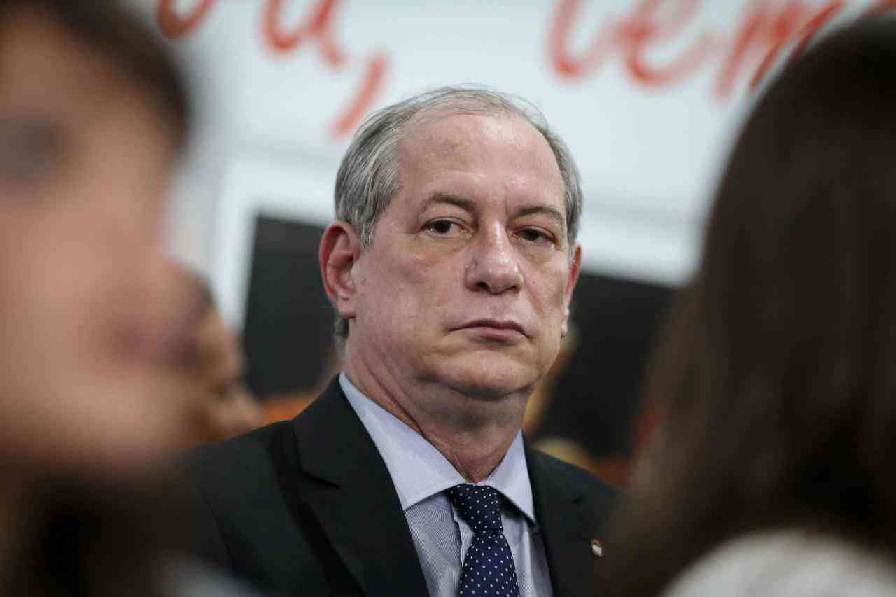 Ciro Gomes abra ado por direitistas ap s subir tom contra Lula