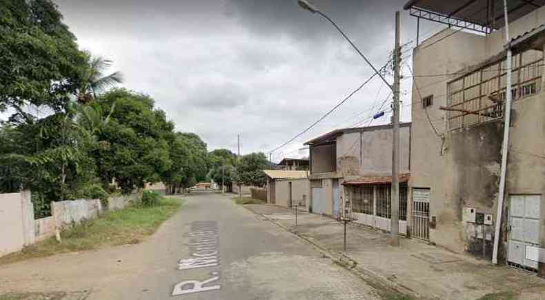A perseguio policial passou nesse trecho da Vila dos Montes, na Regio da Ibituruna(foto: Google Street View)