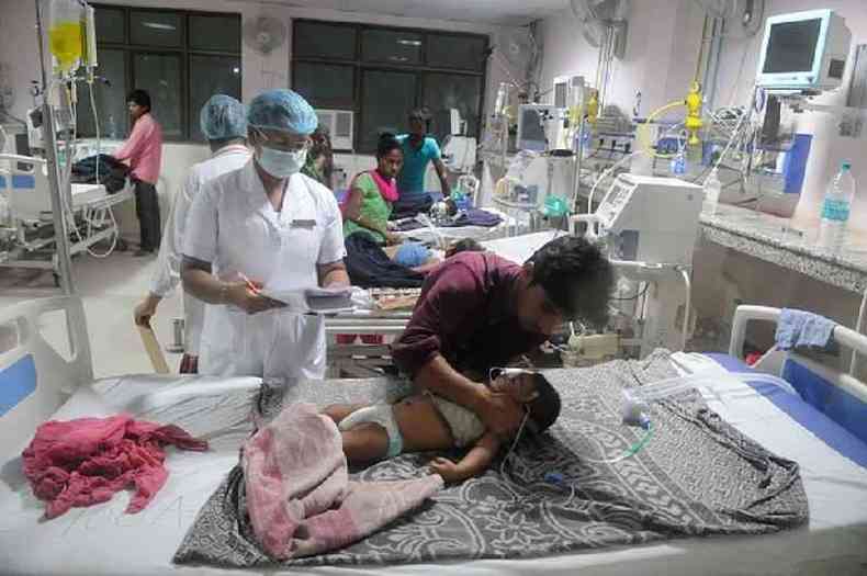 Muitas crianas morreram de encefalite em Gorakhpur(foto: Getty Images)