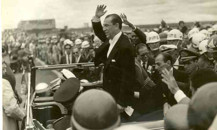 O presidente Juscelino na inaugurao de Braslia, em 21 de abril de 1960