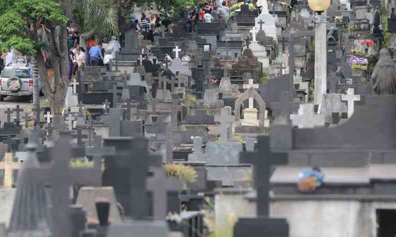 Pesquisa mostra variao de preos cobrados por cemitrios e funerrias na capital(foto: Tlio Santos / EM / D.A. Press)