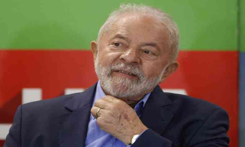 Lula d coletiva de imprensa 