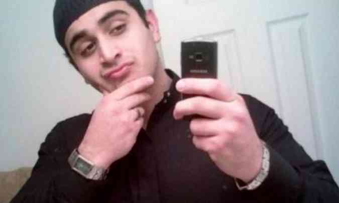 Omar Mateen, de 29 anos,  suspeito de matar 50 pessoas em uma boate gay de Orlando (foto: Reproduo Twitter)