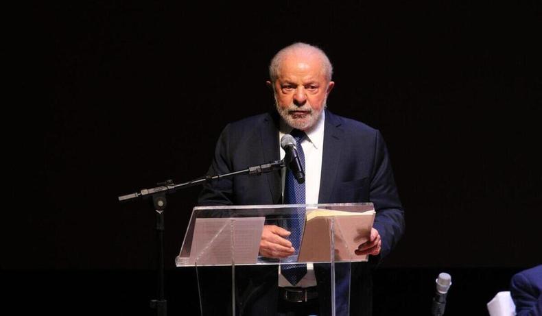 Lula participa do evento de comemorao do Dia da Indstria (25/5) na sede da Federao das Indstrias do Estado de So Paulo (Fiesp).
