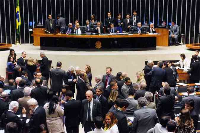 Cmara colocar na pauta temas que no constam na mensagem de Dilma, mas que tm apelo popular(foto: Gustavo Lima/Agencia Camara Brasilia)