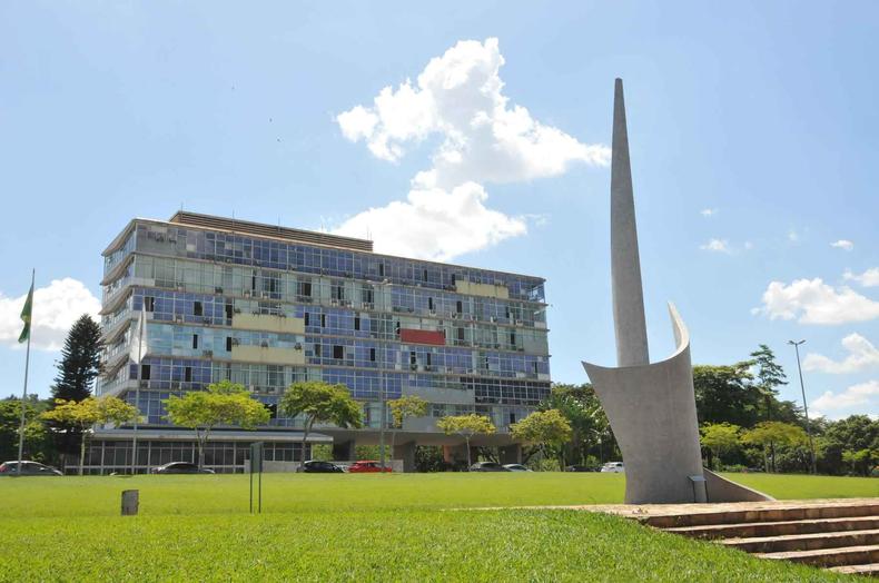 Fachada prdio UFMG 
