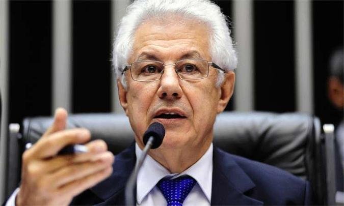 O deputado Arlindo Chinaglia (PT) � candidato a presidente da C�mara (foto: Gustavo Lima / C�mara dos Deputados )