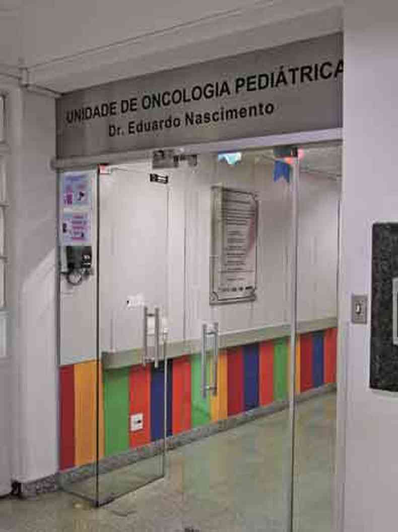 Porta da Unidade Oncológica Pediátrica da Santa Casa de BH