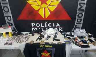 PM apreende drogas e armas em BH(foto: Polcia Militar/Divulgao)